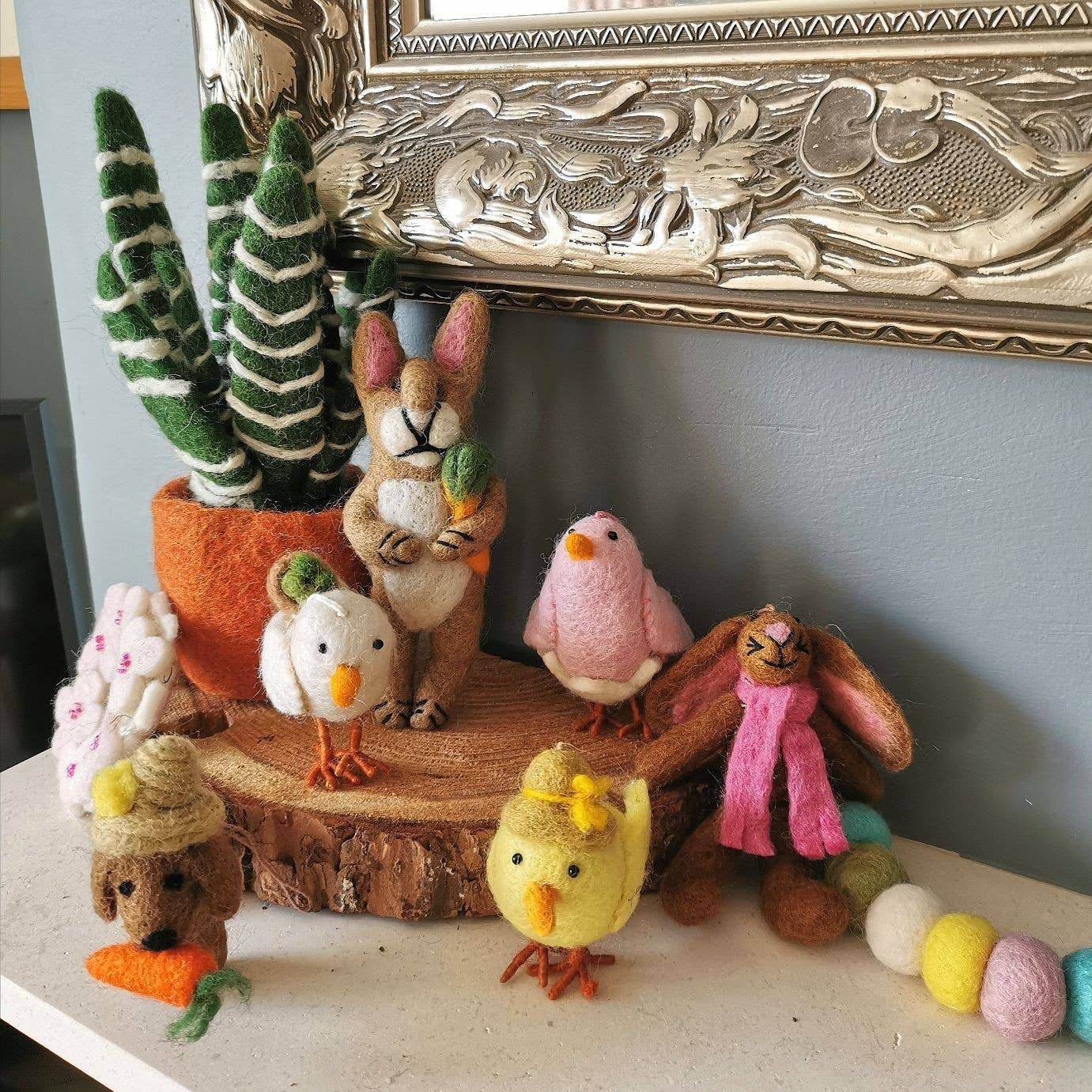 Chirpy Chicks Hanging Easter Decoration