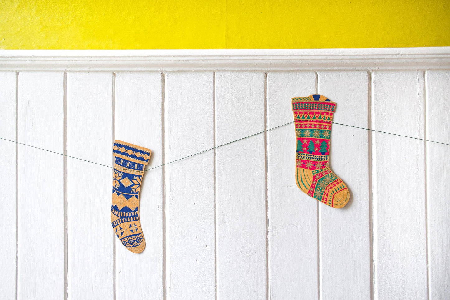 Festive Stockings Garland