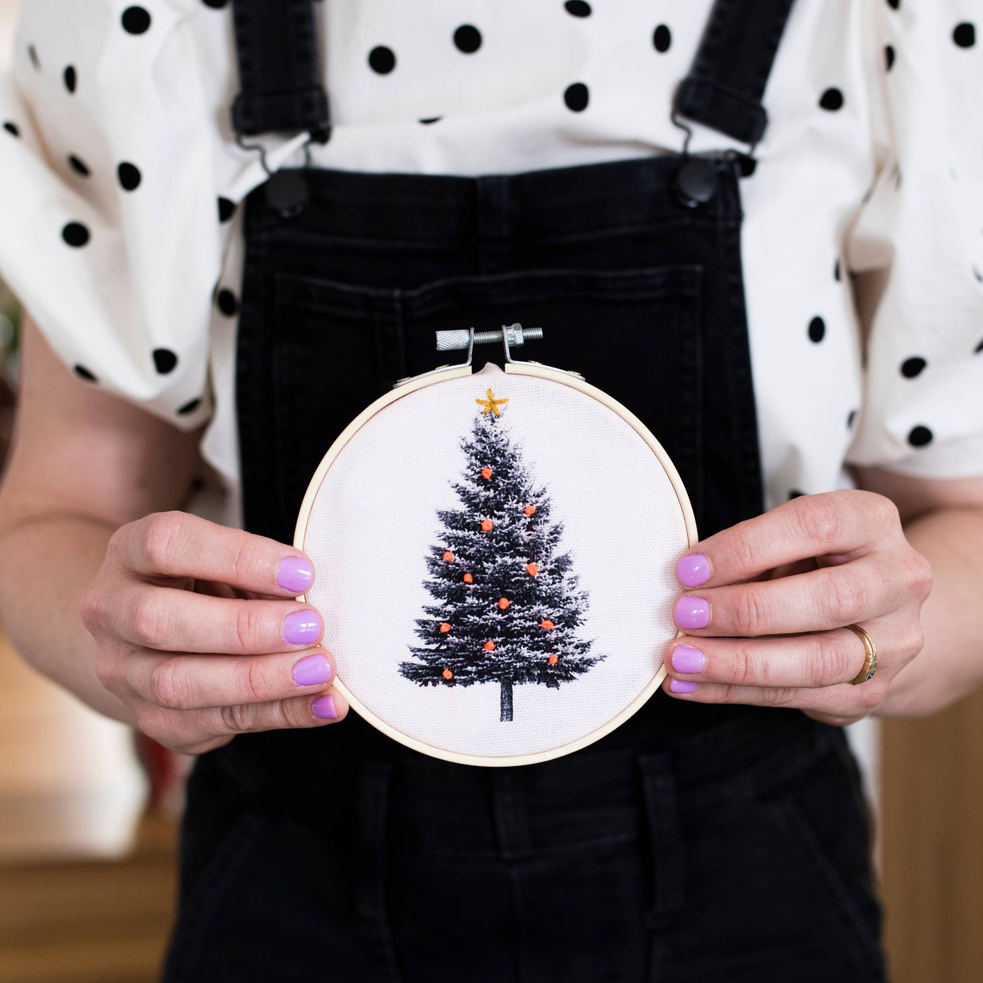 Christmas Tree Embroidery Hoop Kit