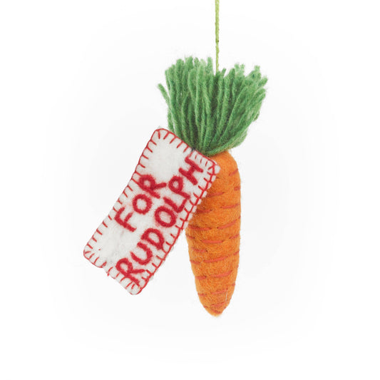 Handmade Felt Snack for Rudolph Christmas Decoration. A Felt carrot with a note attached with red font reading For Rudolph.