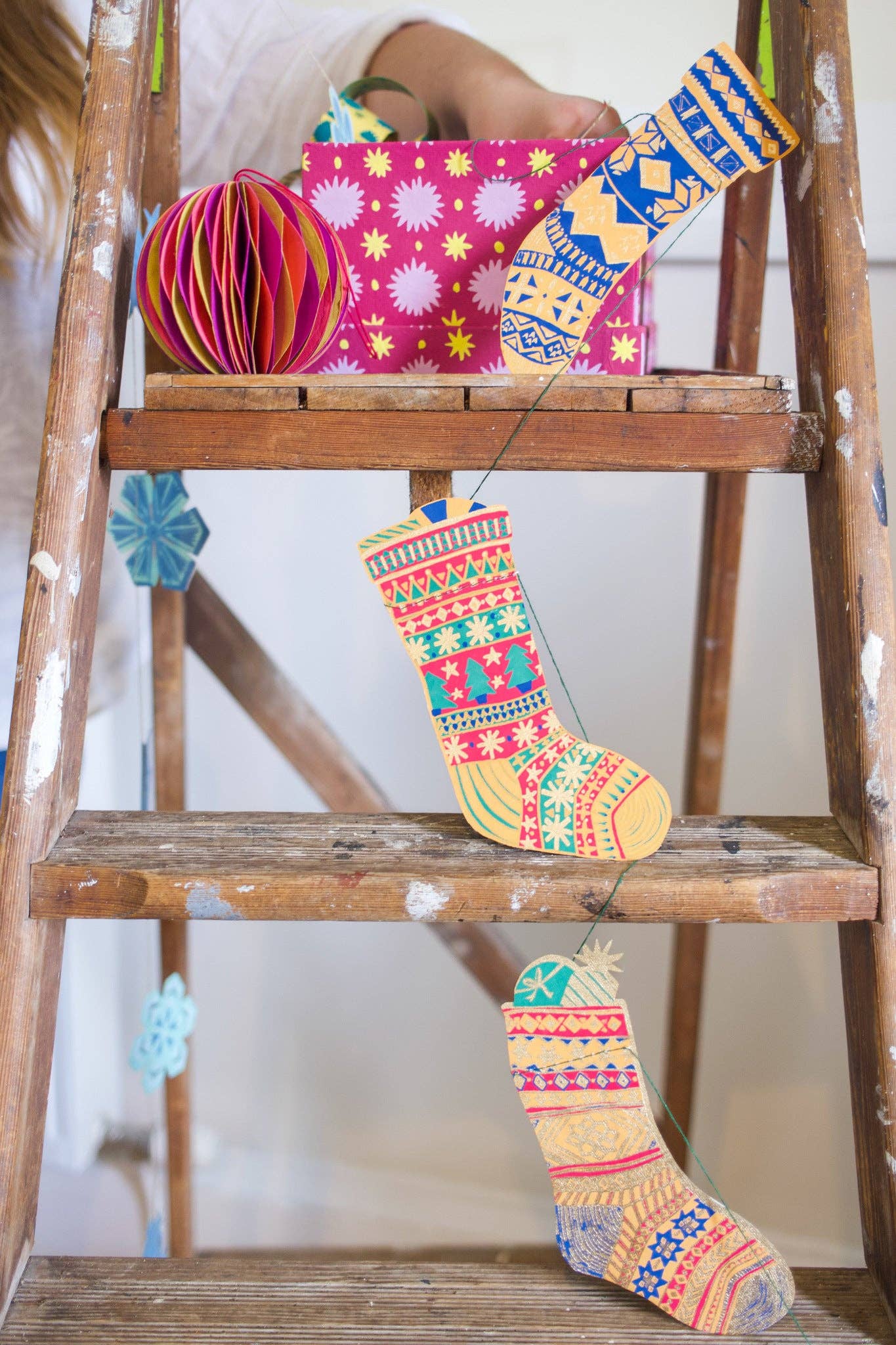 Festive Stockings Garland