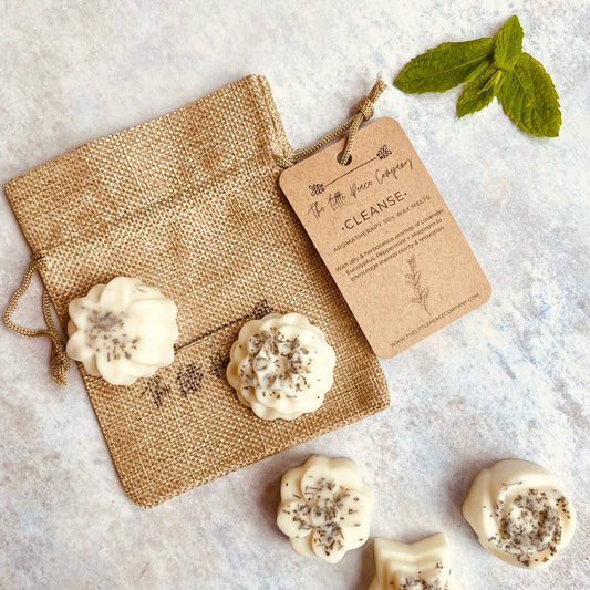  Soy Wax Cleanse Wax Melts - Lavender, Eucalyptus, Peppermint + Marjoram. Airy, herbaceous, and woody aromas which encourage mental clarity and relaxation. Contains 5 x large aromatherapy wax melts in a reusable burlap bag. Hand poured in small batches in our Derbyshire studio,