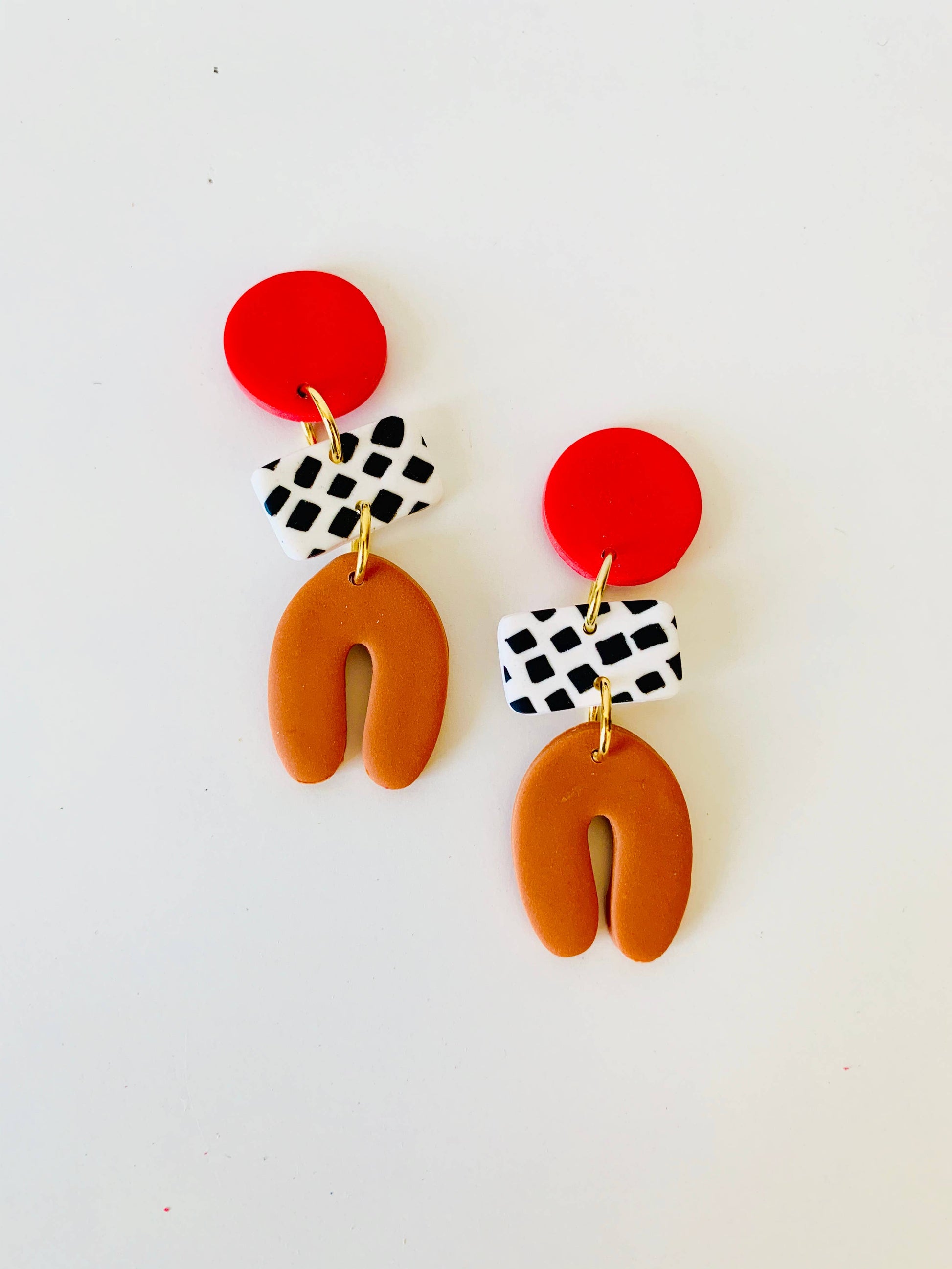 Dotty - Shape Earrings