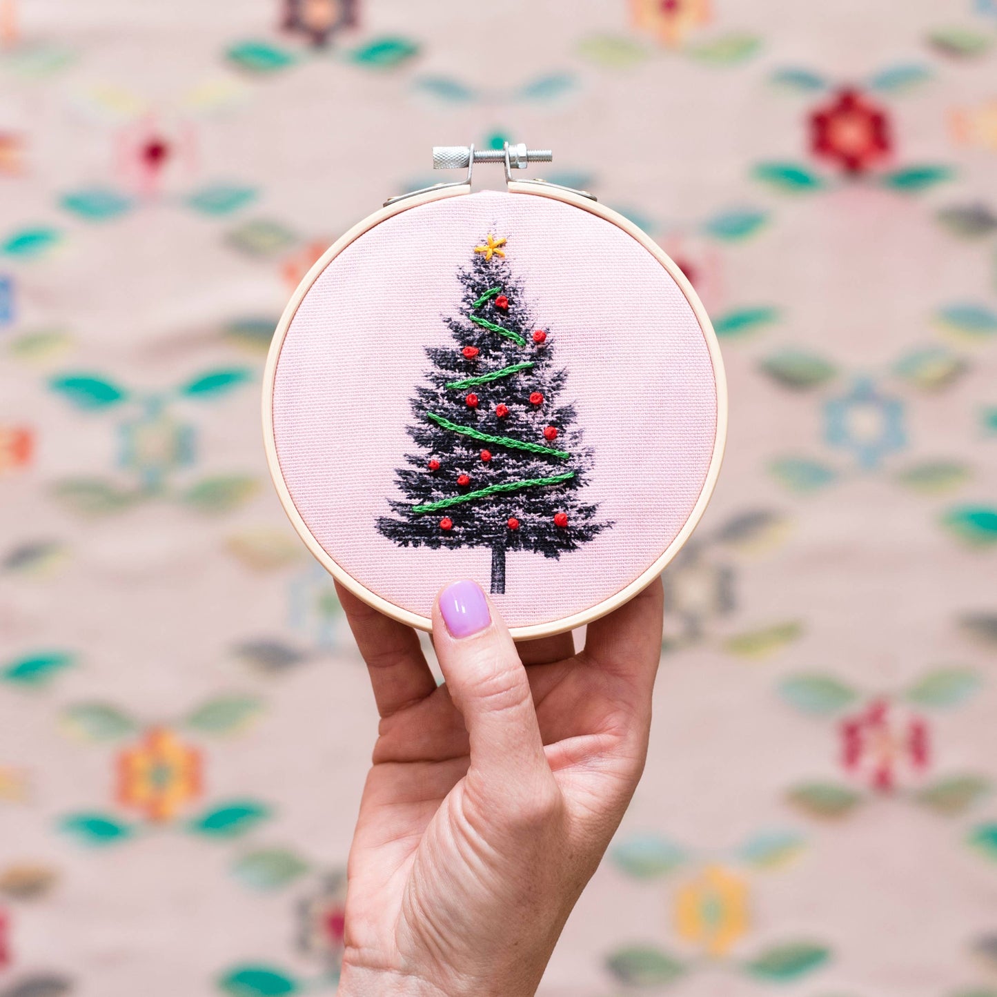 Christmas Tree Embroidery Hoop Kit