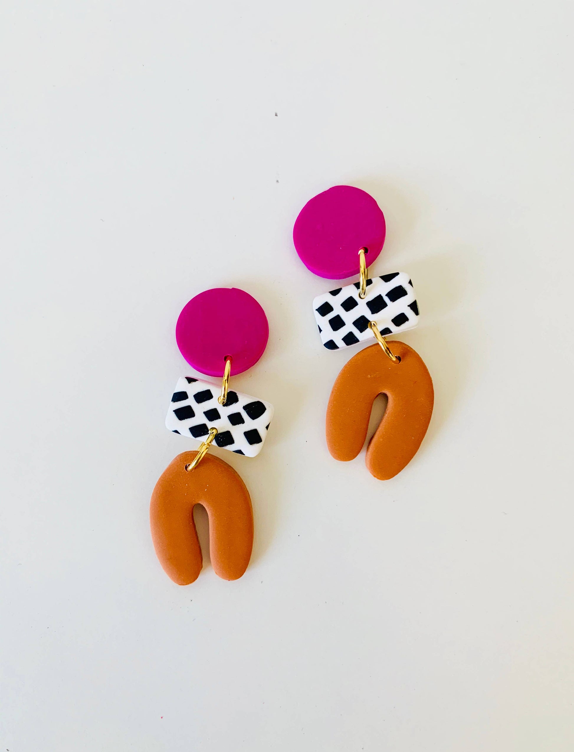 Dotty - Shape Earrings