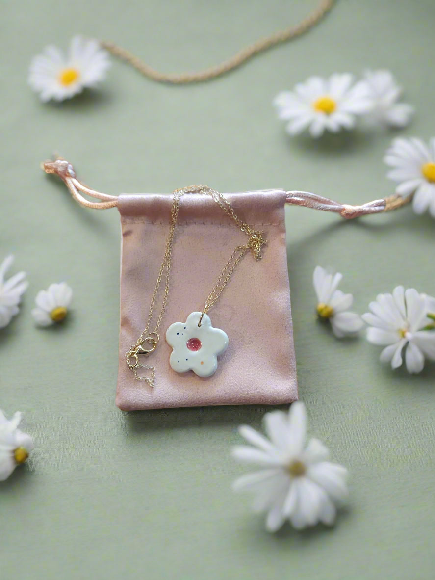 Daisy Flower Single Charm Ceramic Pendant in White