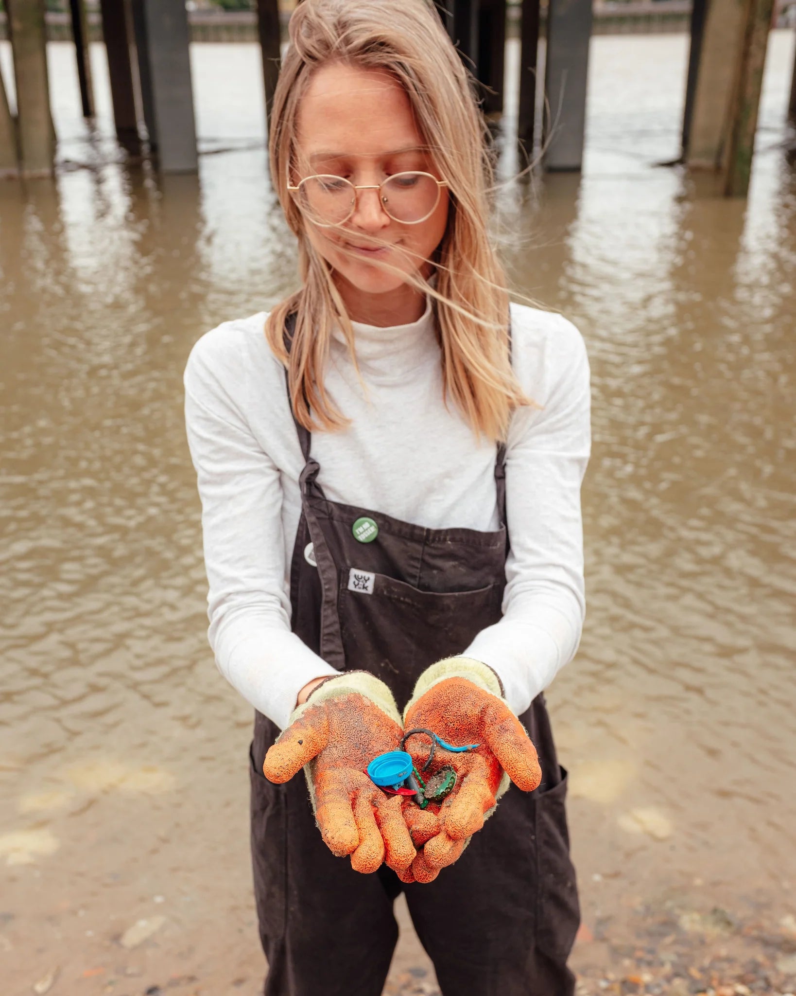 Washed Up Cards Founder Beach cleaning for micro-plastics