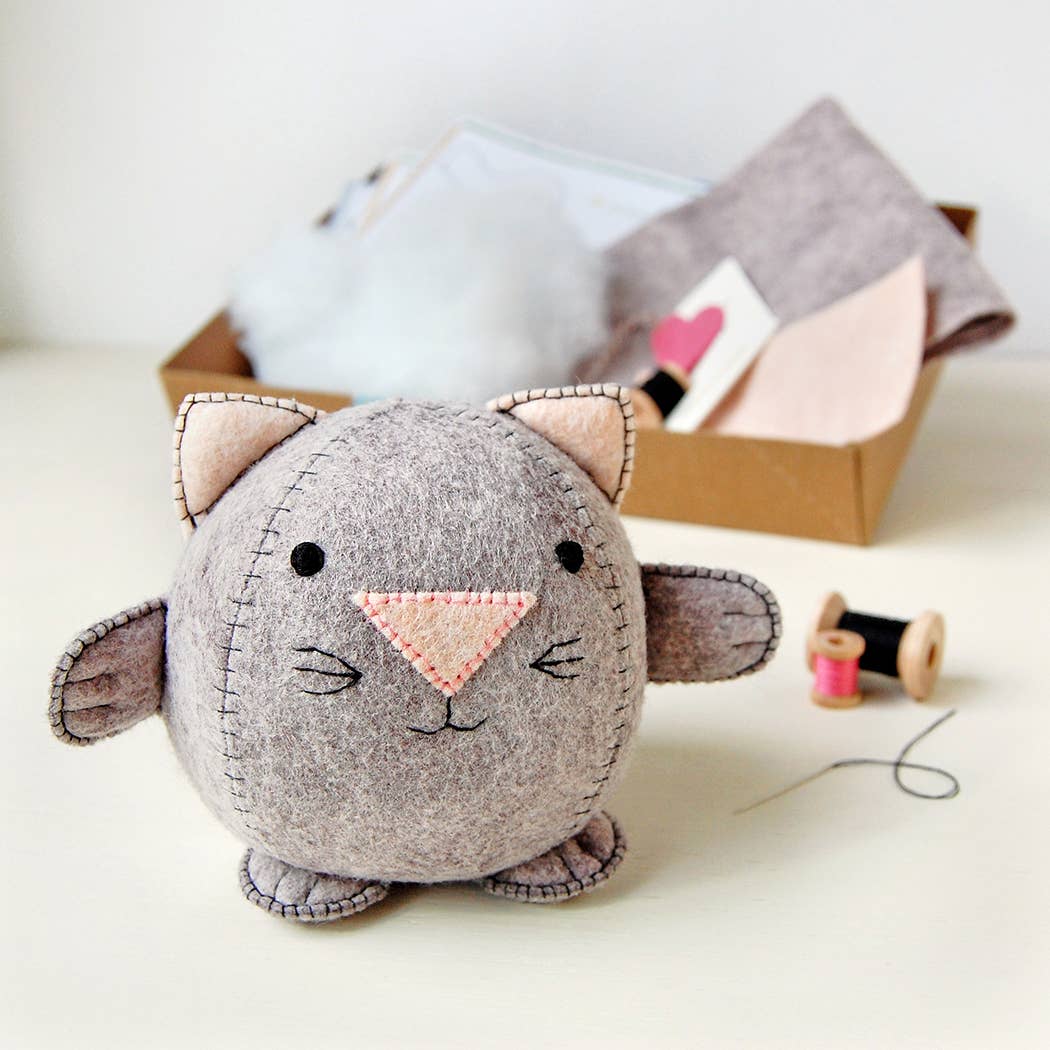 Make Your  Own Kitten Sewing Kit